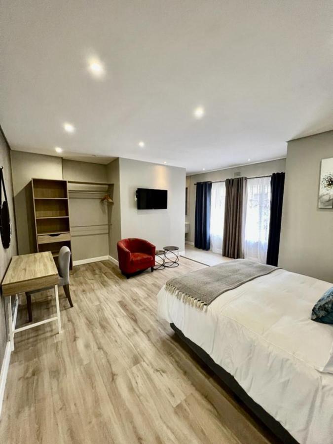 Le'Ciara Luxury Guest House ヨハネスブルグ エクステリア 写真