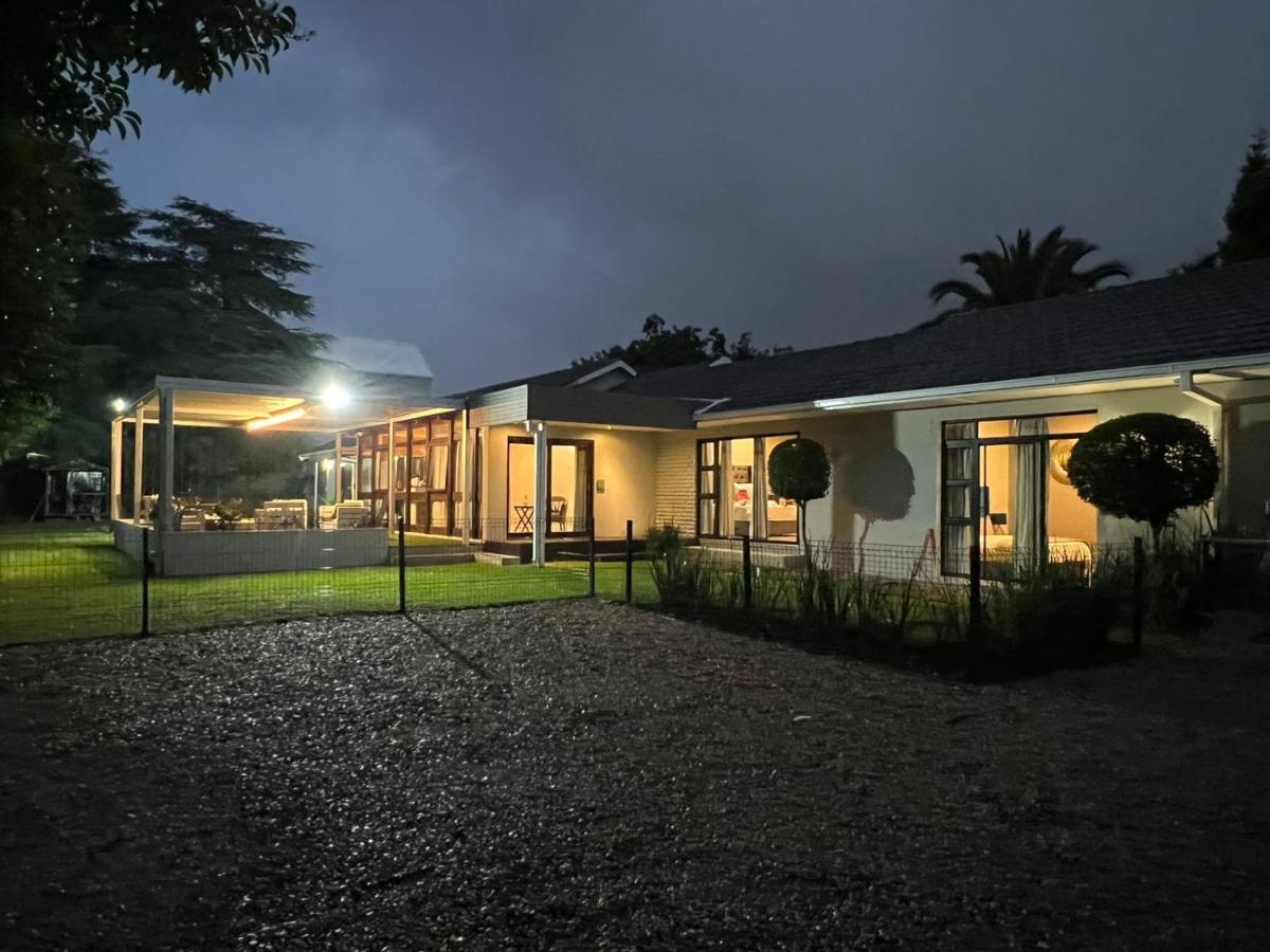 Le'Ciara Luxury Guest House ヨハネスブルグ エクステリア 写真