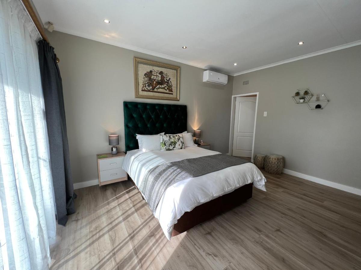 Le'Ciara Luxury Guest House ヨハネスブルグ エクステリア 写真
