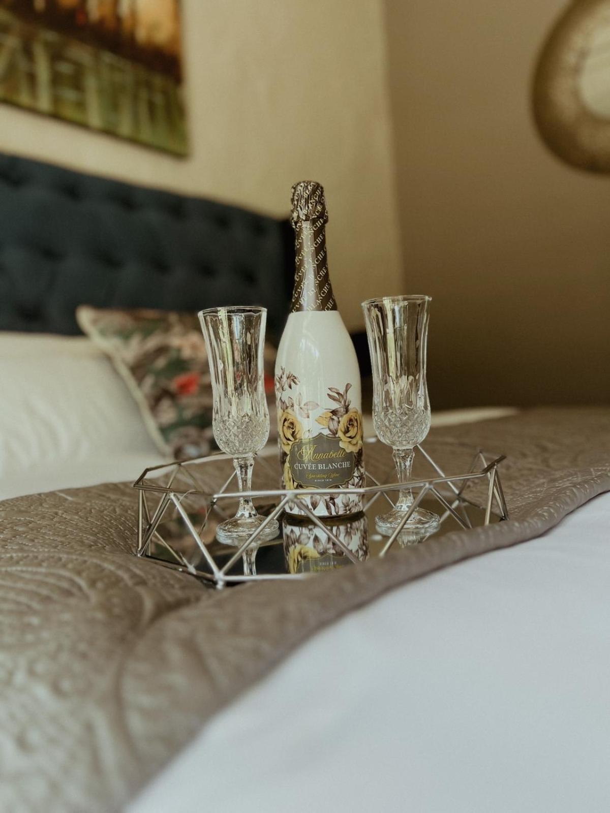 Le'Ciara Luxury Guest House ヨハネスブルグ エクステリア 写真